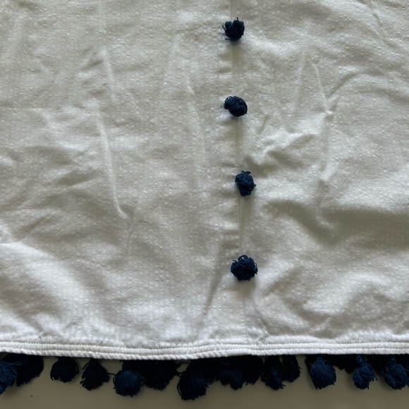 Preppy Ruffled Sleeveless White and Navy Mini Summer Dress - Picture 3 of 10